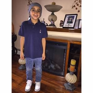 Meet your Posher, Adrian